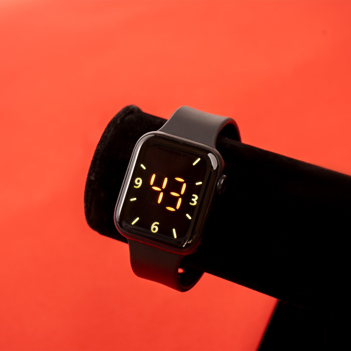 ساعت LED مشکی مدل W800