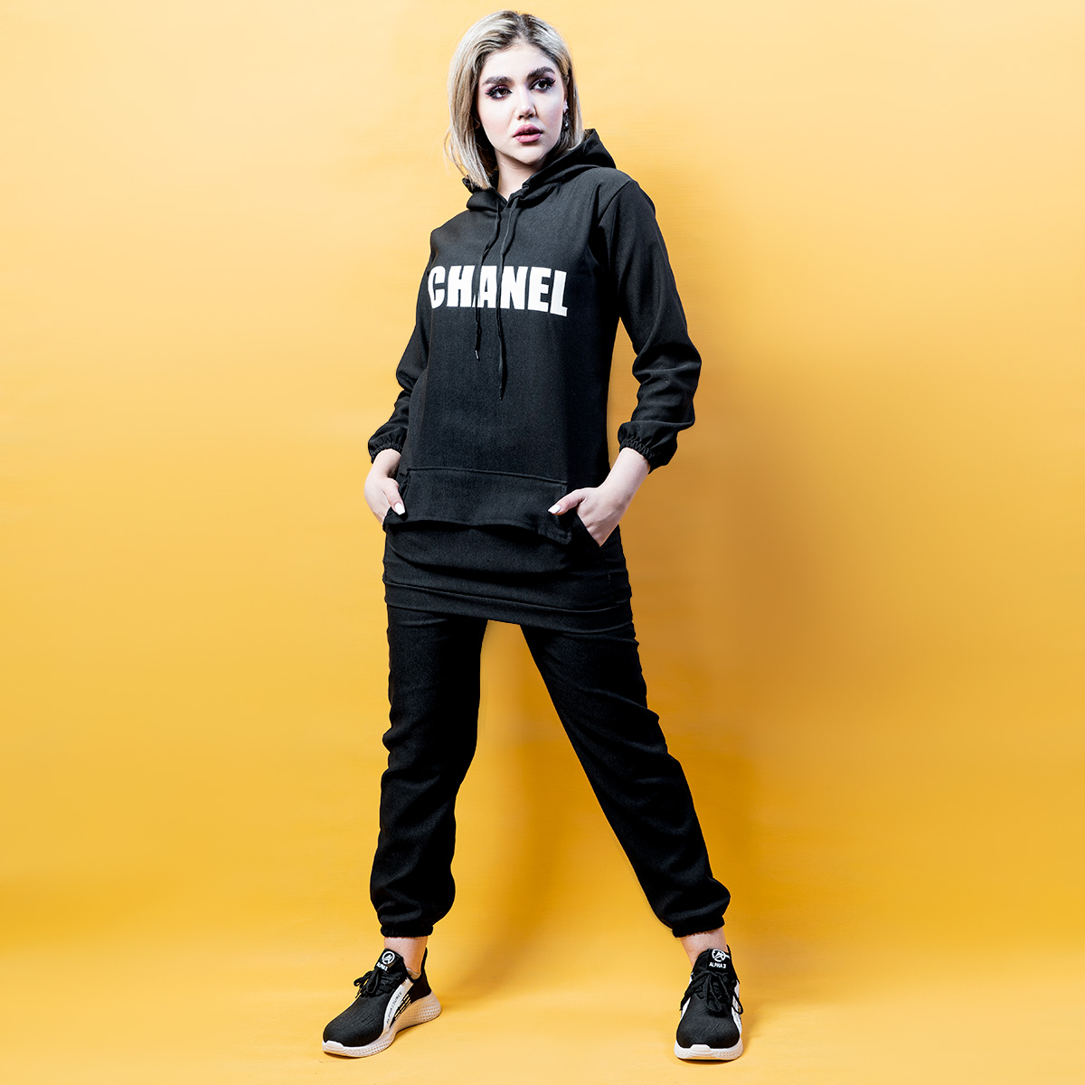 ست هودی شلوار Chanel مشکی دخترانه مدلloniya