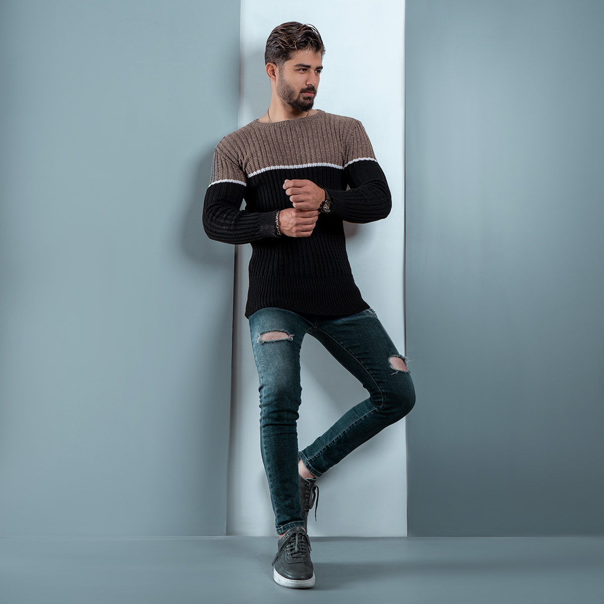 پلیور اندامی (T) مشکی کرم مردانه مدل Adnan