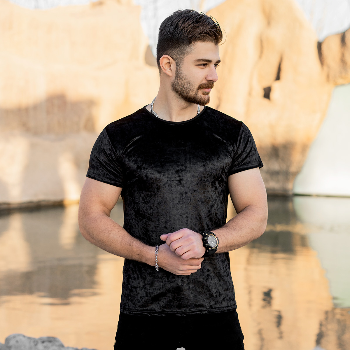 تیشرت مخمل مشکی مردانه مدل kevin