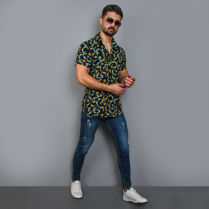 پیراهن هاوایی مردانه ورساچه طرح مدال مدل k50