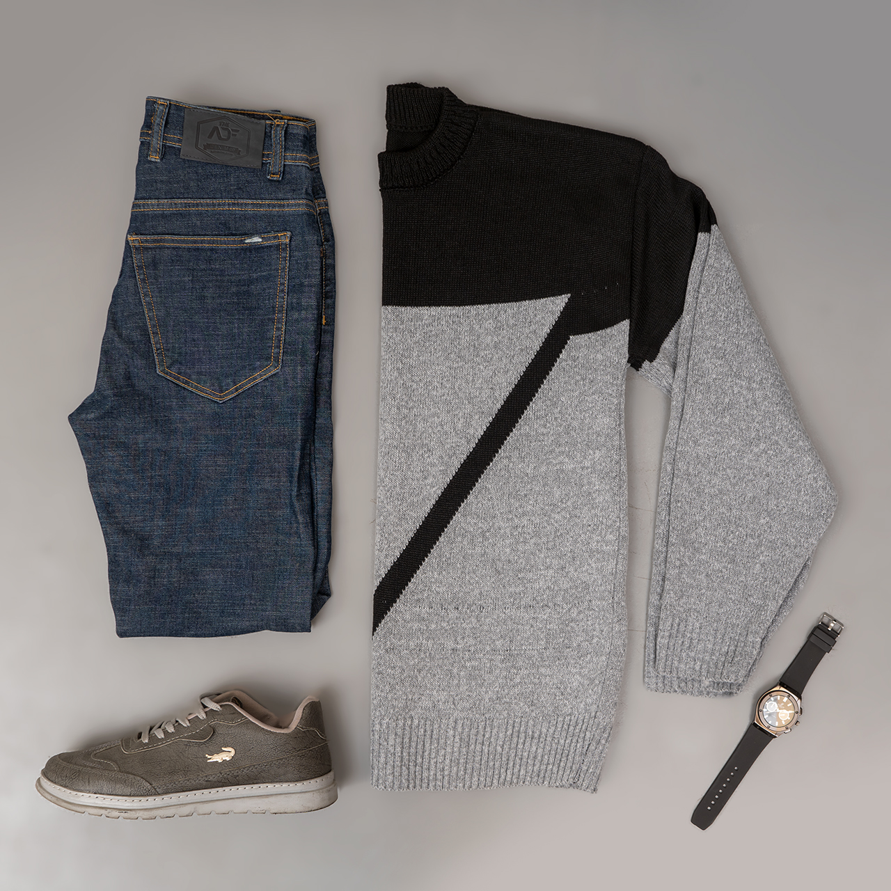 پلیور مردانه طوسی مشکی مدل Y900