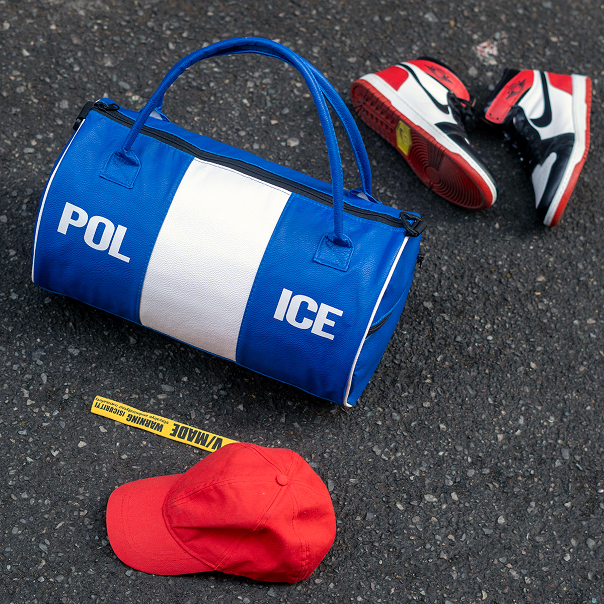 ساک ورزشی آبی سفید مدل Police