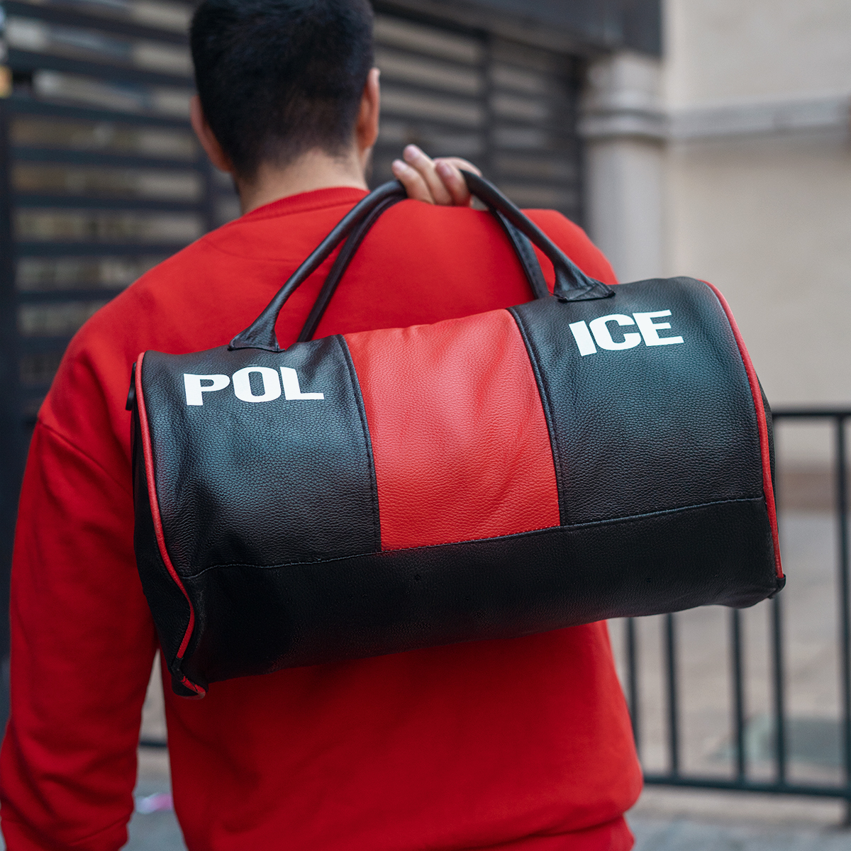 ساک ورزشی مشکی قرمز مدل Police