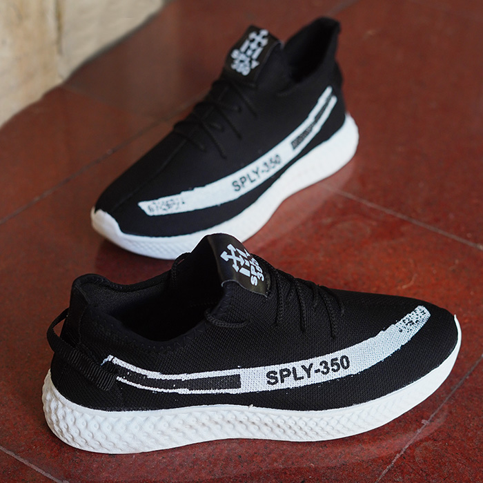 کفش ورزشی SPLY350 مشکی زیره سفید مردانه مدلYogi
