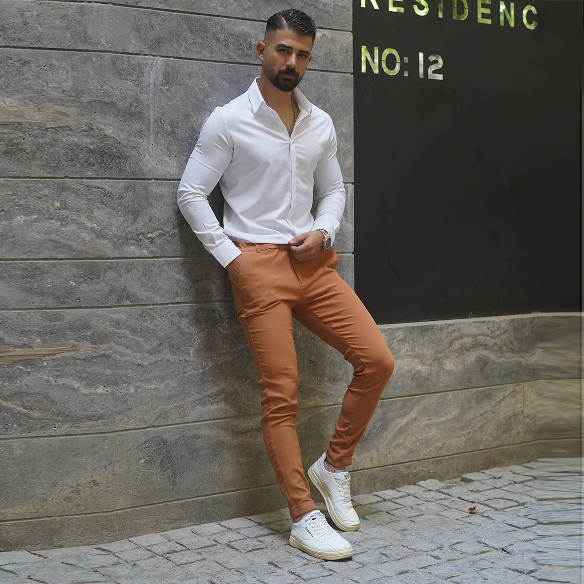 شلوار مردانه آجری مدل Mobin