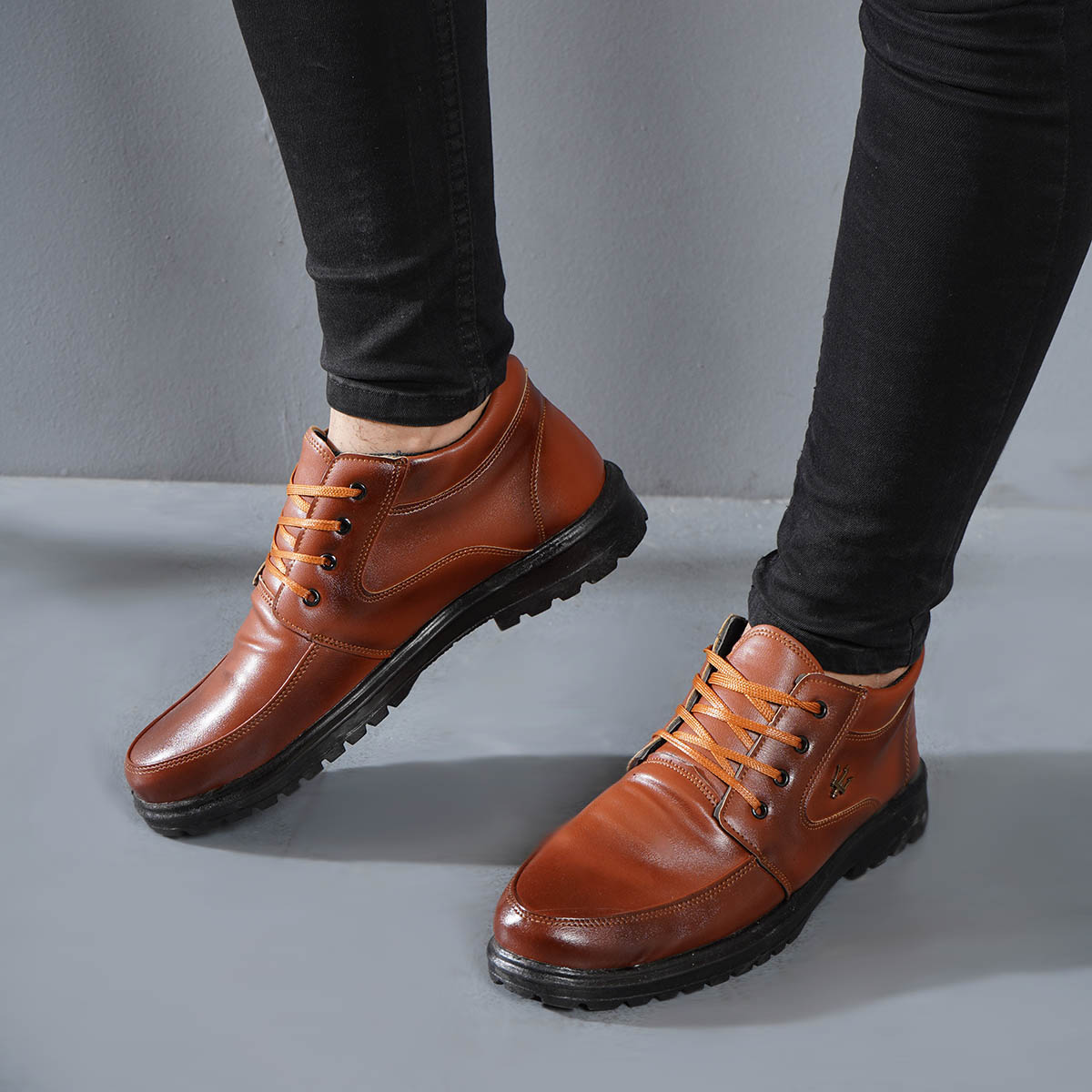 نیم بوت مردانه قهوه ای مدل A66