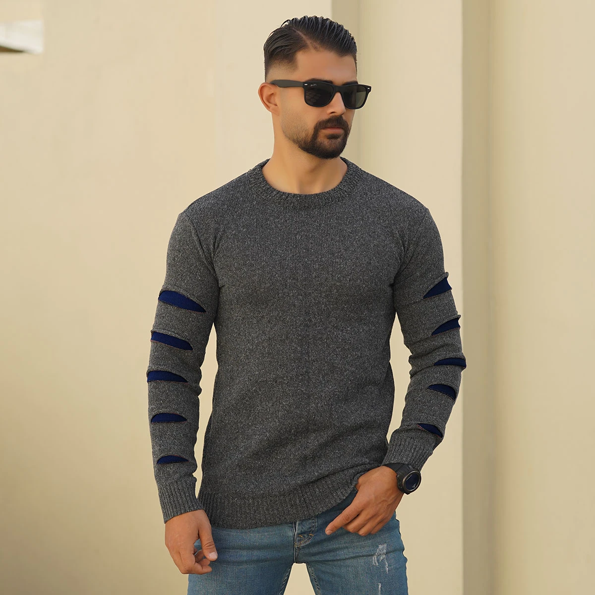 پلیور مردانه یقه گرد ذغالی سرمه ای مدل Q20