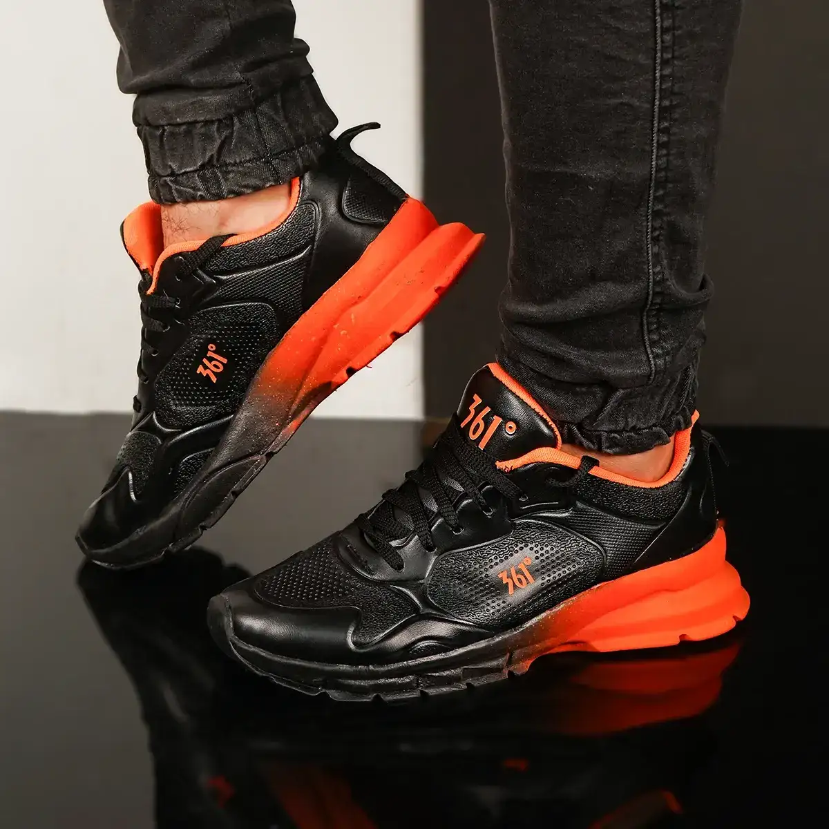 کفش ورزشی مردانه مشکی نارنجی مدل 361