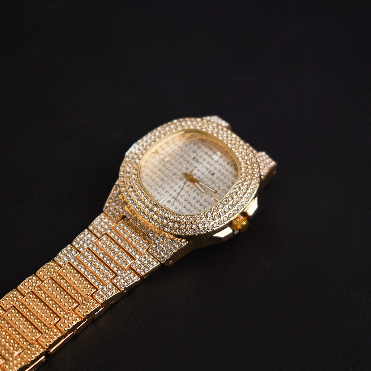 ساعت نگین دار مردانه مدل Empower