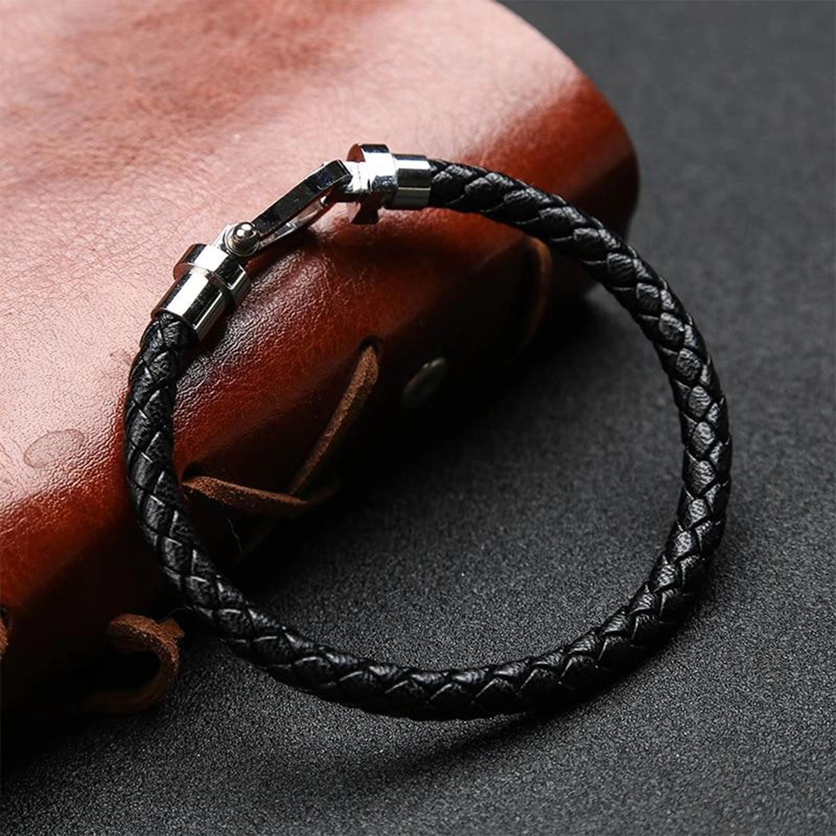 دستبند مردانه مشکی مدل طنابی